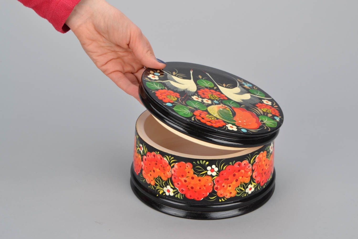 Handmade jewelry box with Petrikivka painting photo 2