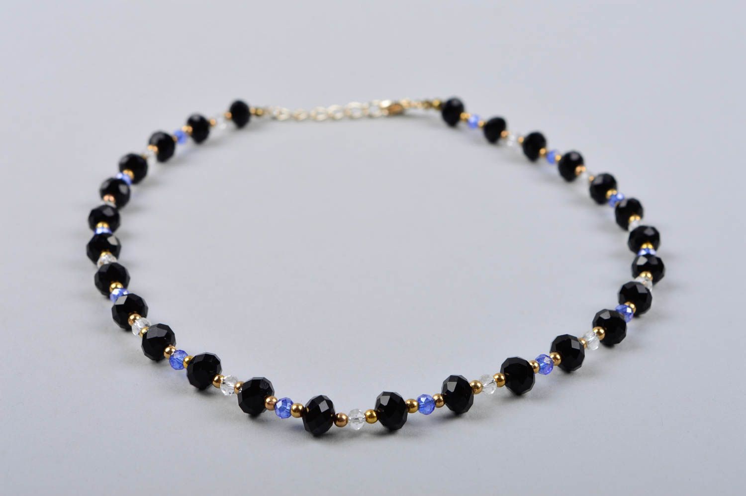 Collier cristaux noirs Bijou fait main design élégant Cadeau pour femme photo 3