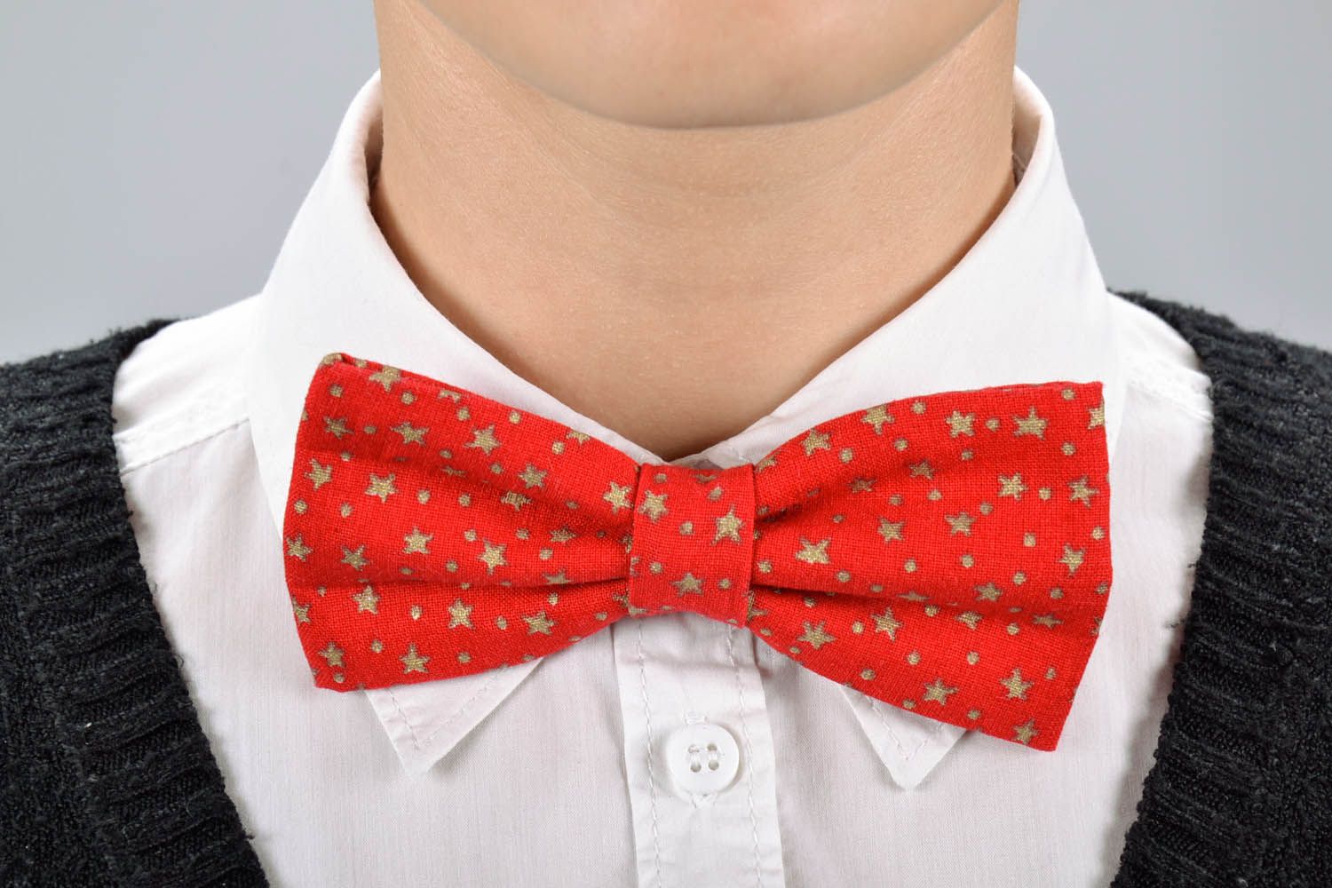 Red bow tie with stars photo 5