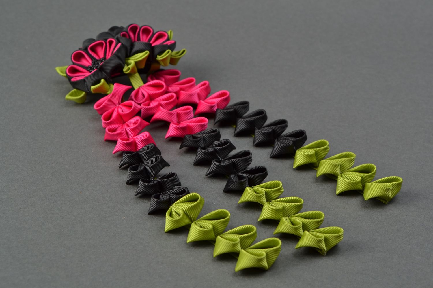 Unusual ribbon hair clip with beads photo 5
