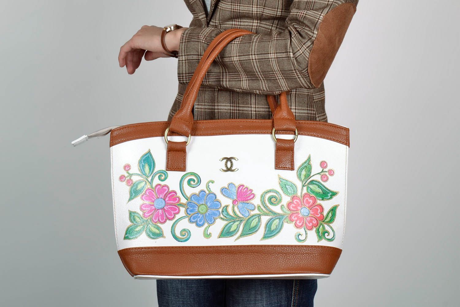 Handmade women's purse photo 1