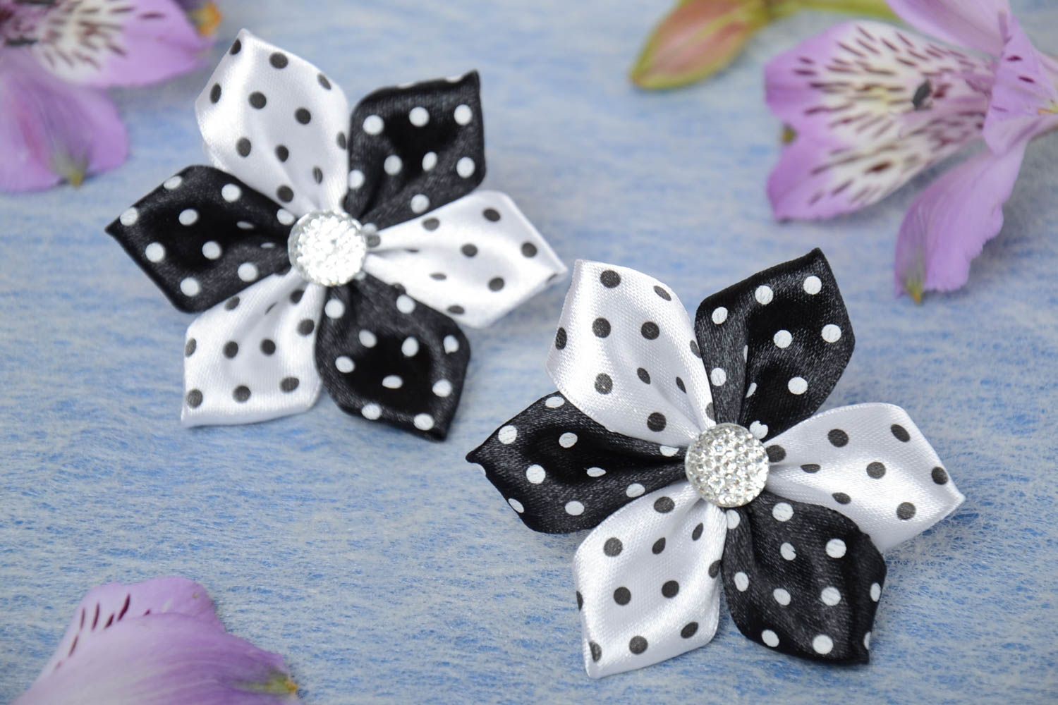 Black and white handmade children's textile flower hair ties set 2 pieces photo 1