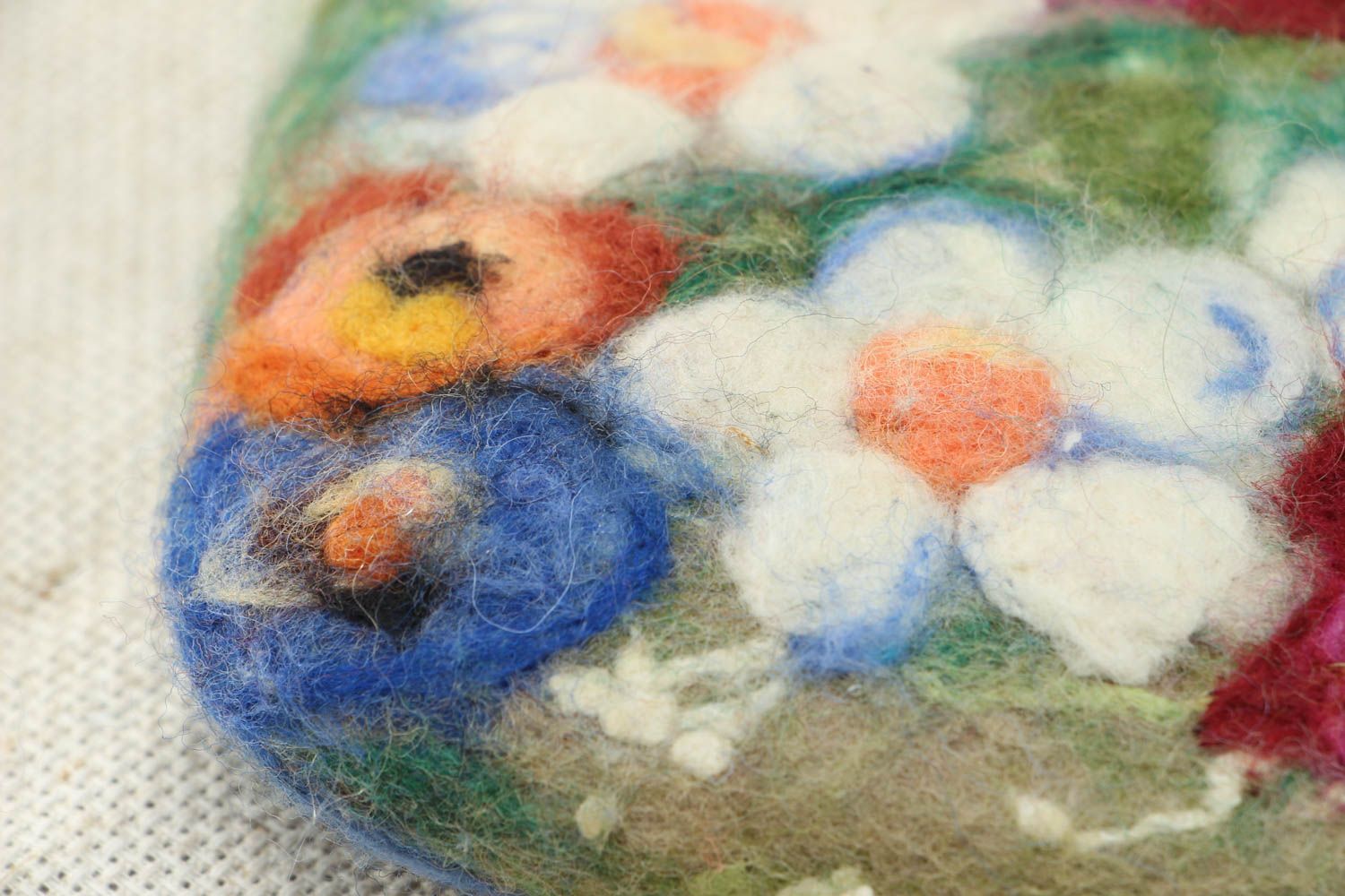 Borsa bella di lana fatta a mano accessorio vivace e originale da donna
 foto 3