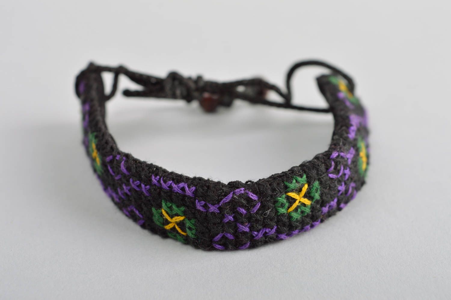 Bracelet brodé Accessoire fait main noir ethnique original Cadeau femme photo 2