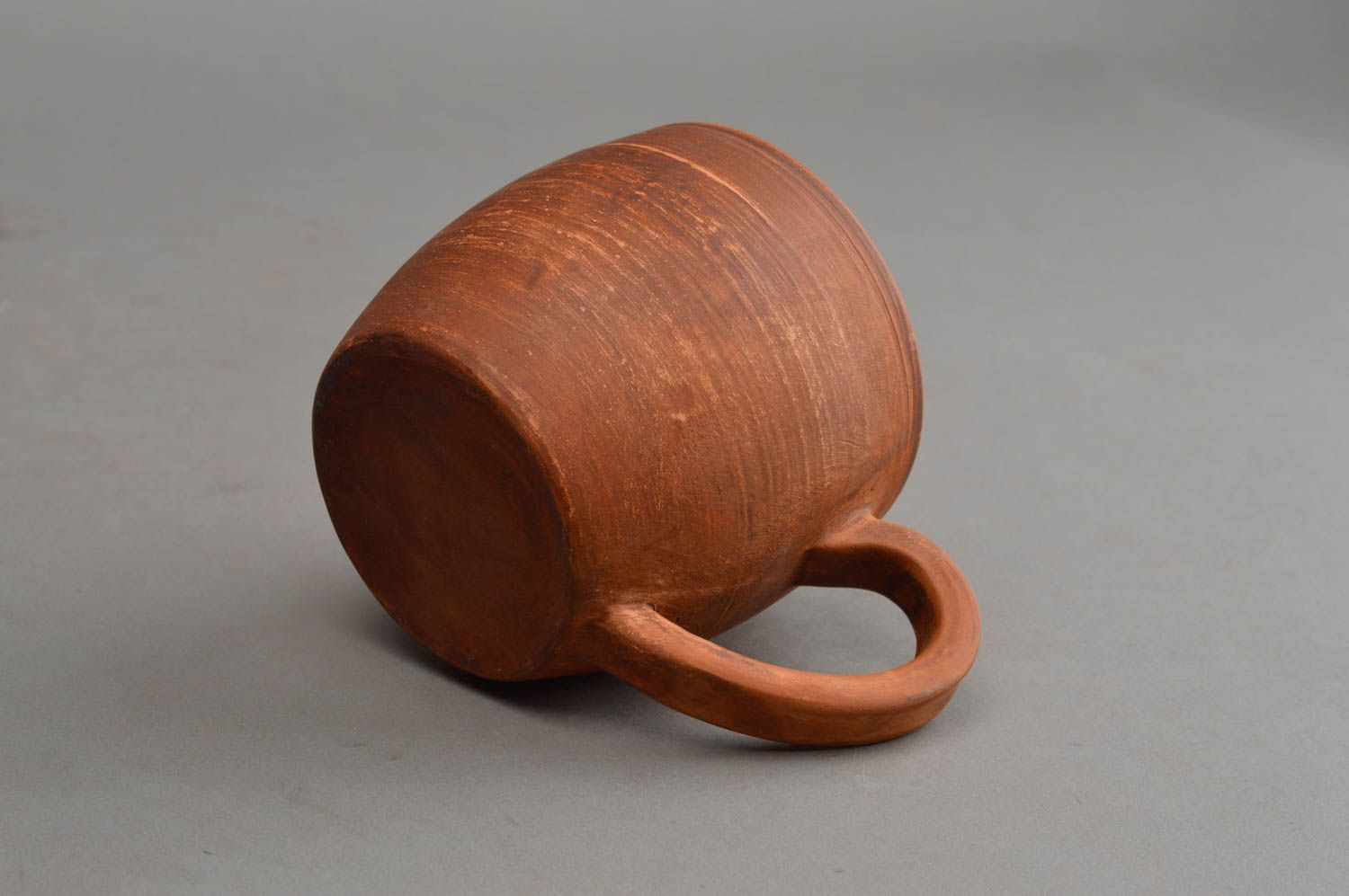 Taza de arcilla ecológica hecha a mano marrón original para cocina de 180 ml foto 4