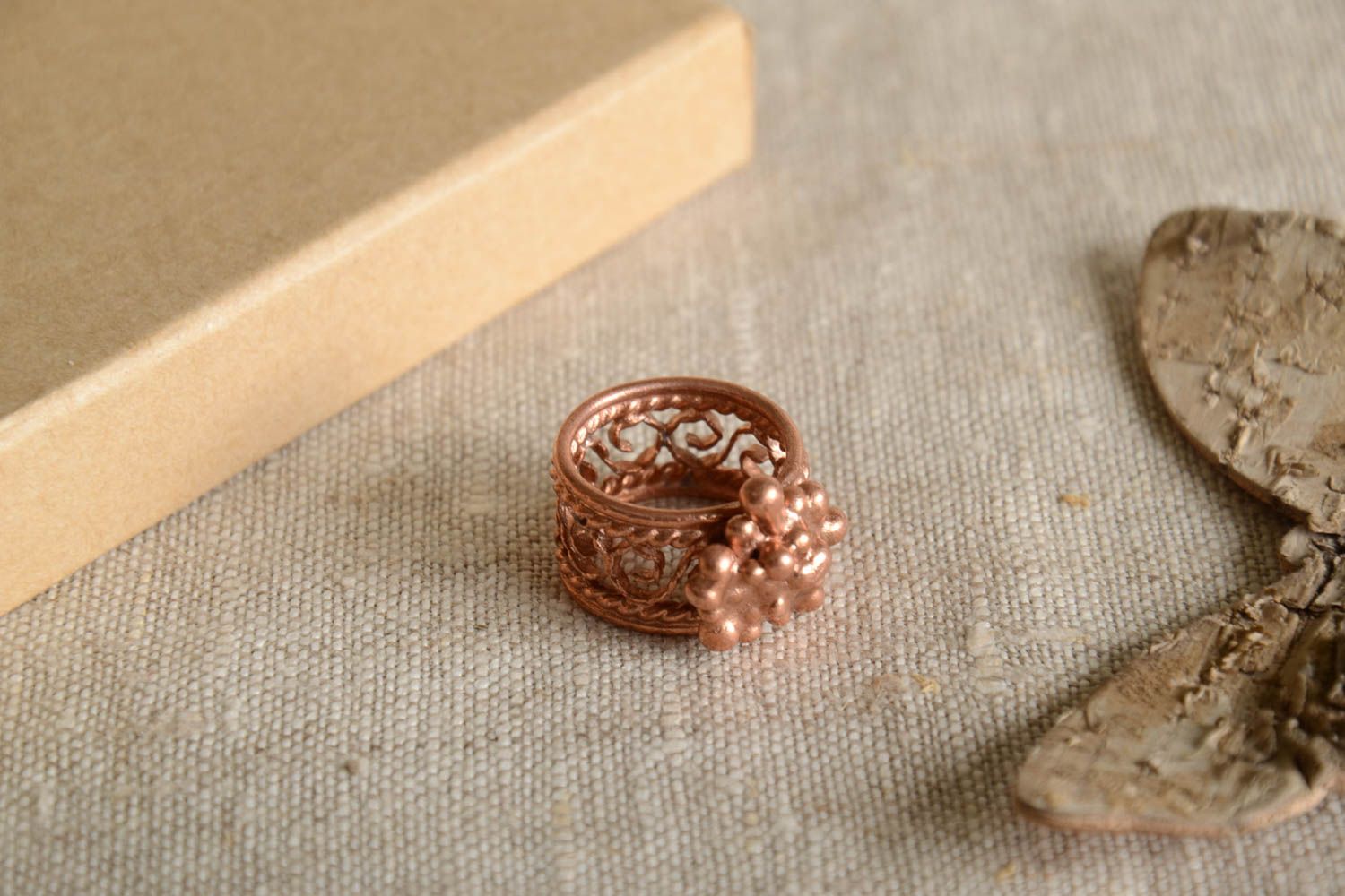 Handmade Schmuck Ring aus Metall Damen Modeschmuck Accessoire für Frauen modisch foto 1