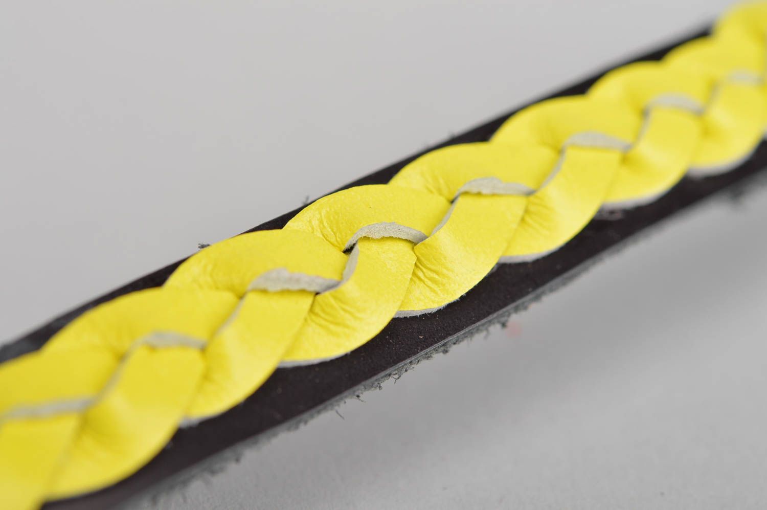 Handmade designer contrast genuine leather woven wrist bracelet yellow and black photo 2