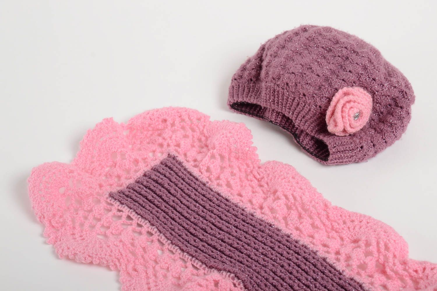 Handmade Accessoires für Frauen gehäkelte Mütze Häkel Schal aus Acryl rosa lila foto 2