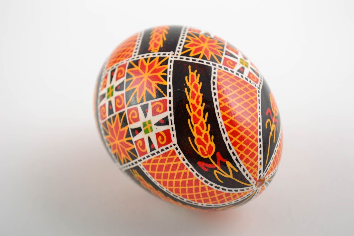 Dekoratives handmade Osterei mit Bemalung in Orange und Schwarz schön Geschenk  foto 3