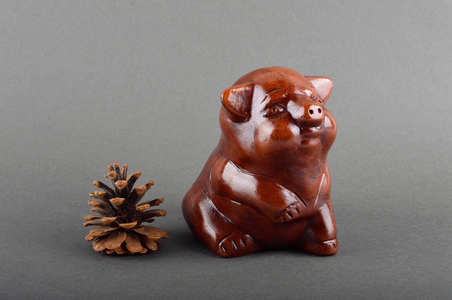 Originelle Spardose handgemachte Keramik Miniatur Spardose Schwein für Dekor  foto 1