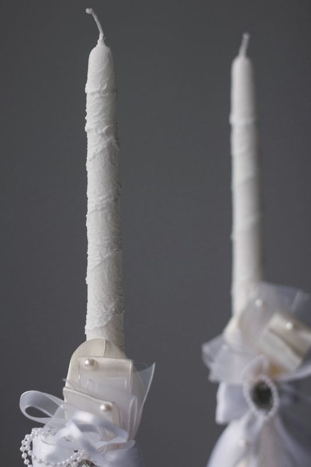 Wedding candle with white ribbons and pastes photo 3