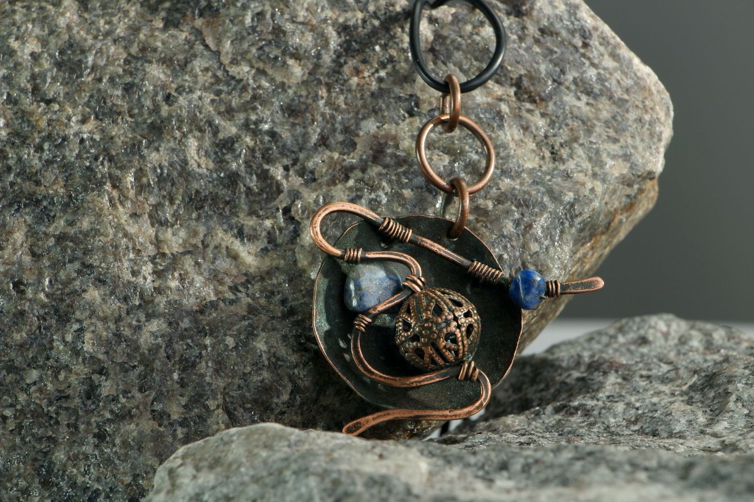 Copper pendant with lazurite photo 4