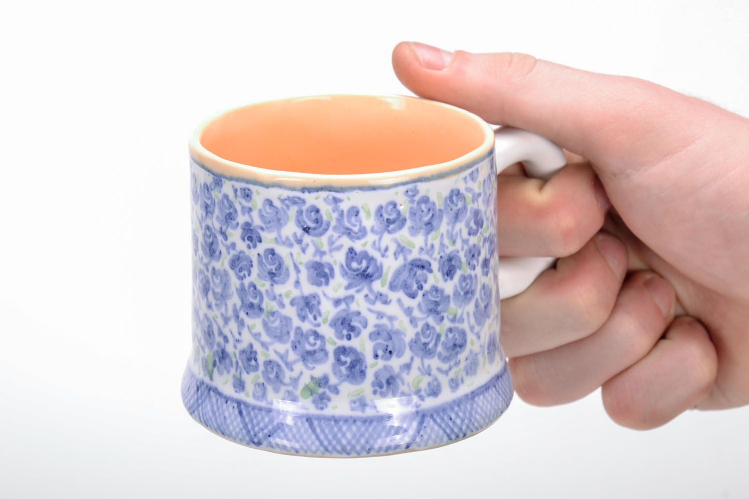 Глиняная чашка расписаннная цветными эмалями фото 5