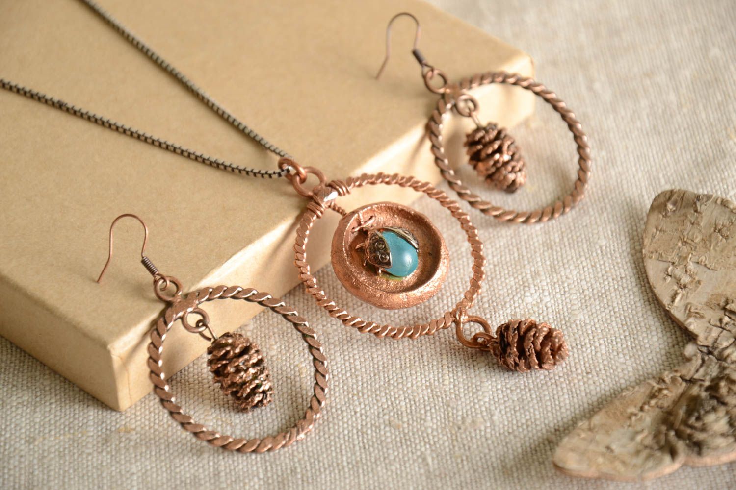 Boucles d'oreilles anneaux Pendentif fait main Set de bijoux métal cuivré photo 1