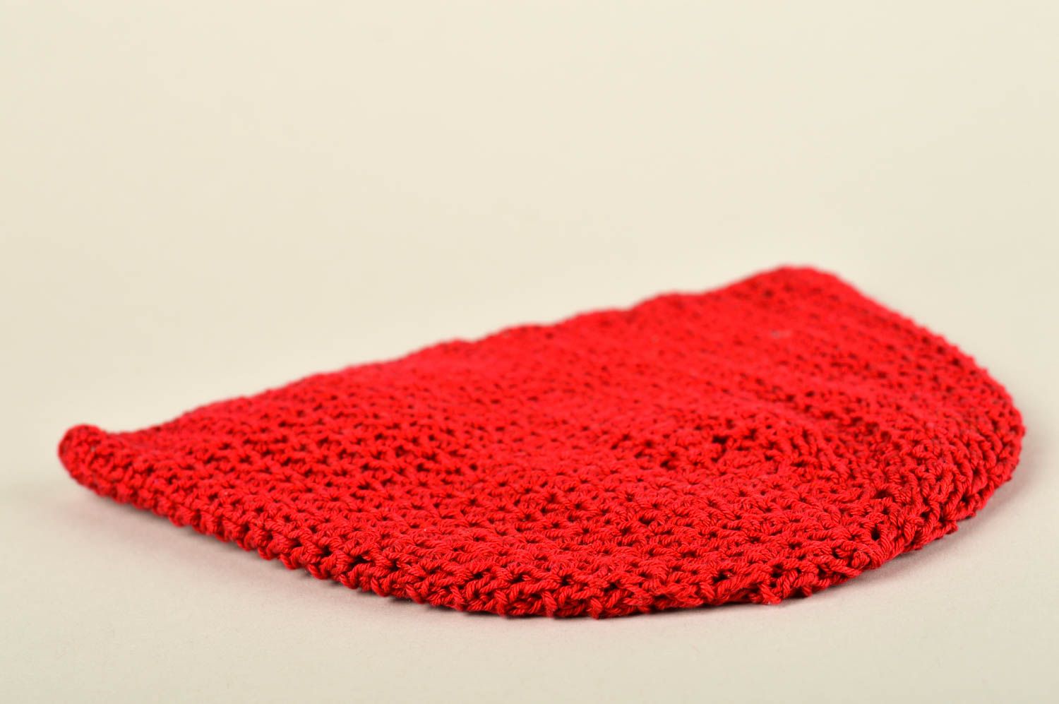 Bonnet rouge fait main Bonnet fille tricoté avec fleur Vêtement enfant photo 5