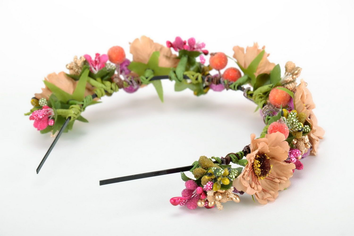 Headband made from flowers photo 2