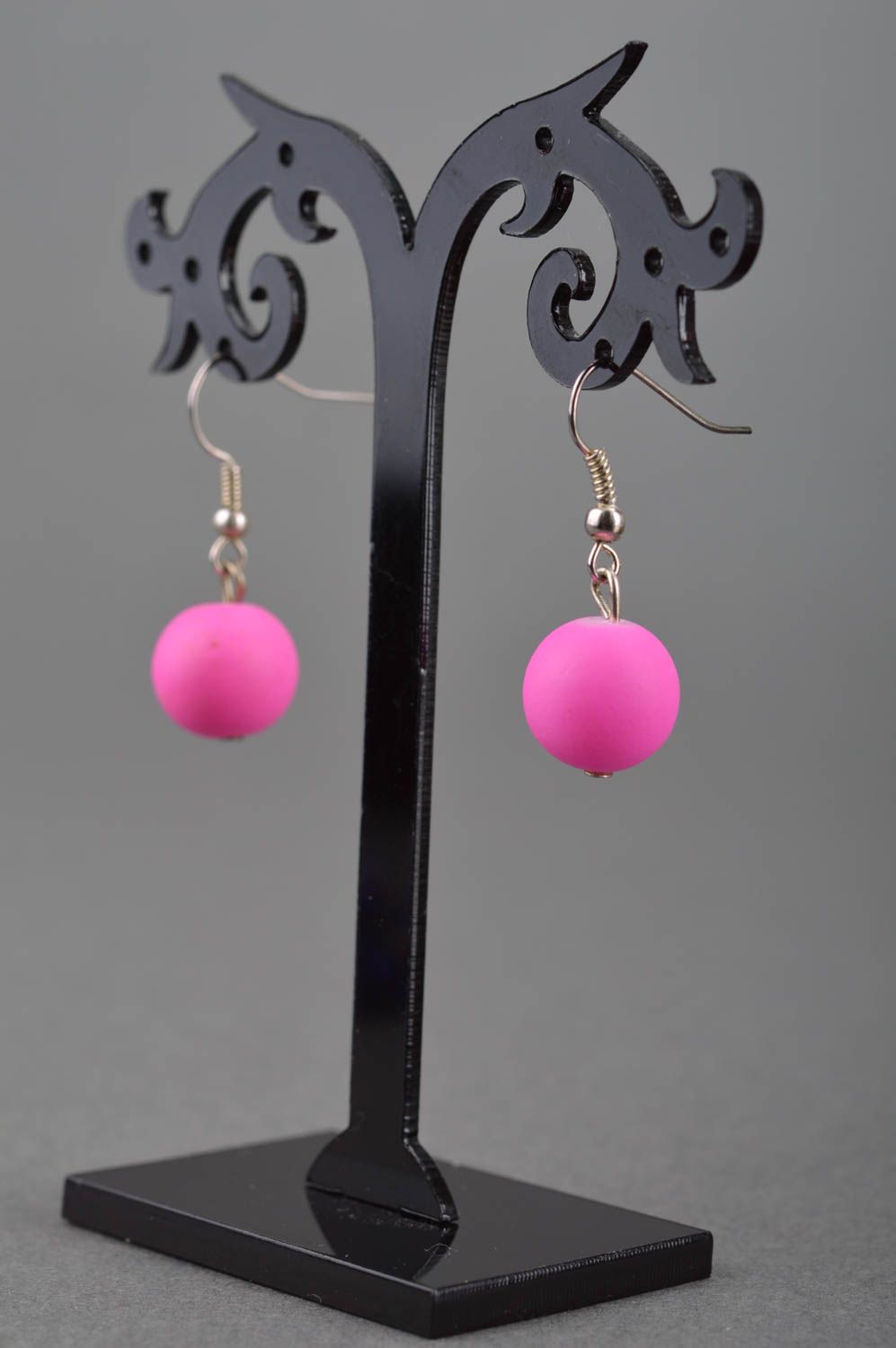 Handmade designer dangle earrings with bright pink neon round beads photo 3