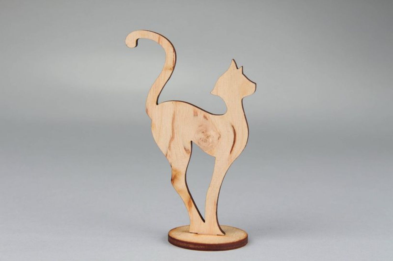 Statuette chat en bois sur support faite main photo 1