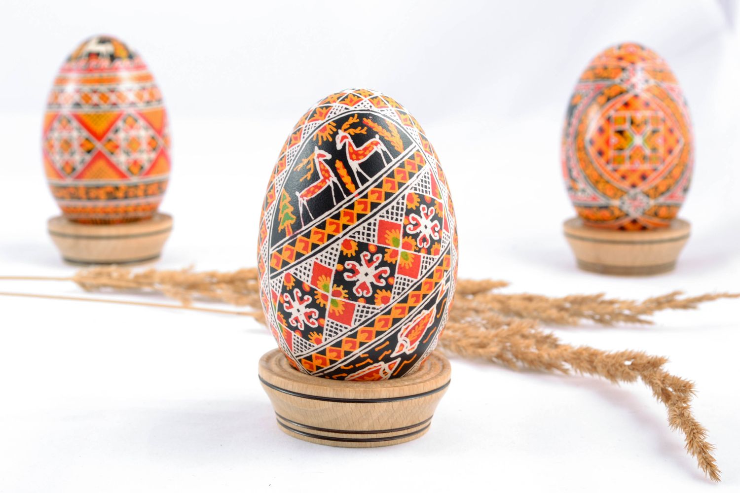 Dekoratives Ei handmade mit Bemalung foto 1