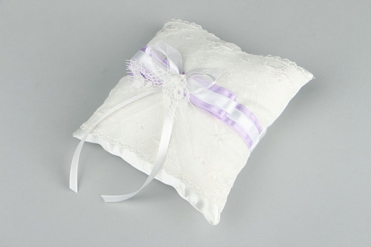 Pillow for wedding rings photo 1