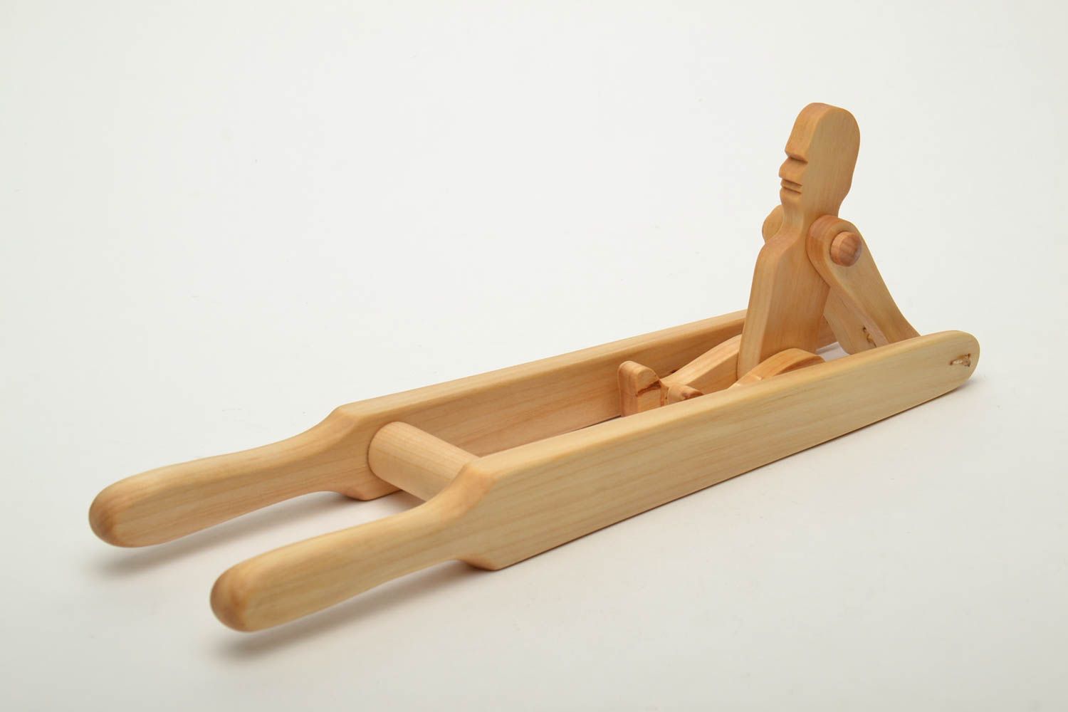 Деревянная игрушка акробат для детей фото 4