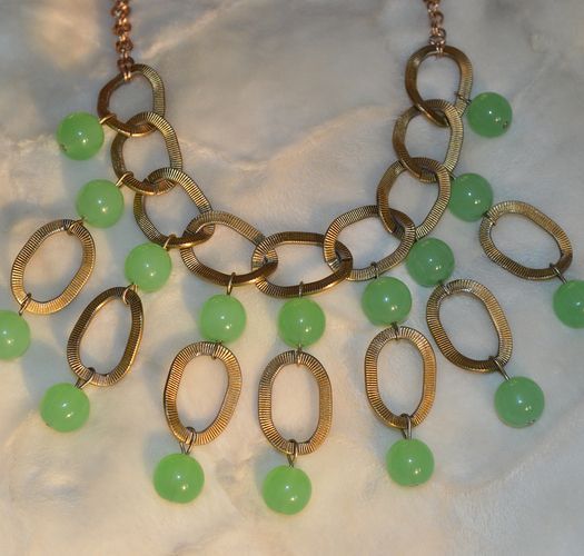 Necklace with natural chrysoprase stone  photo 1
