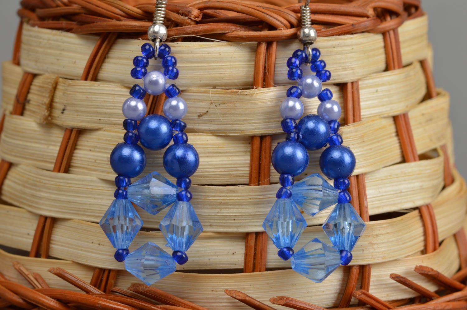 Boucles d'oreilles en perles fantaisie faites main tressées bijou bleu photo 1