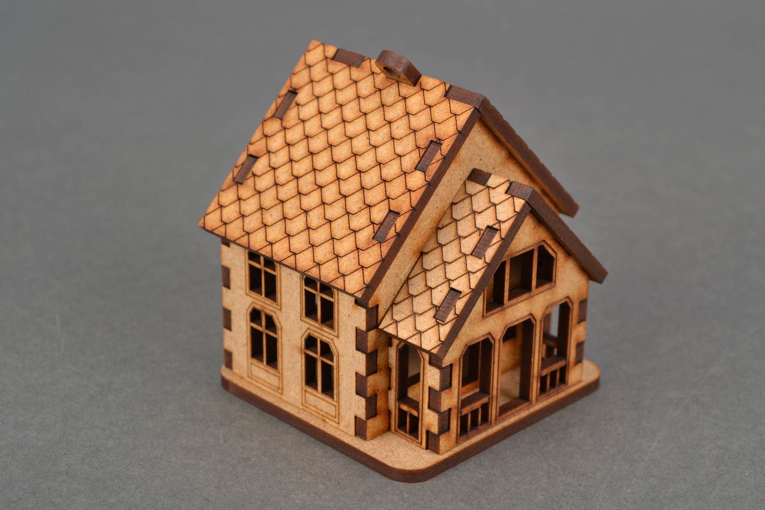 Kleines Haus aus MDF Holz zum Selbstbemalen   foto 3