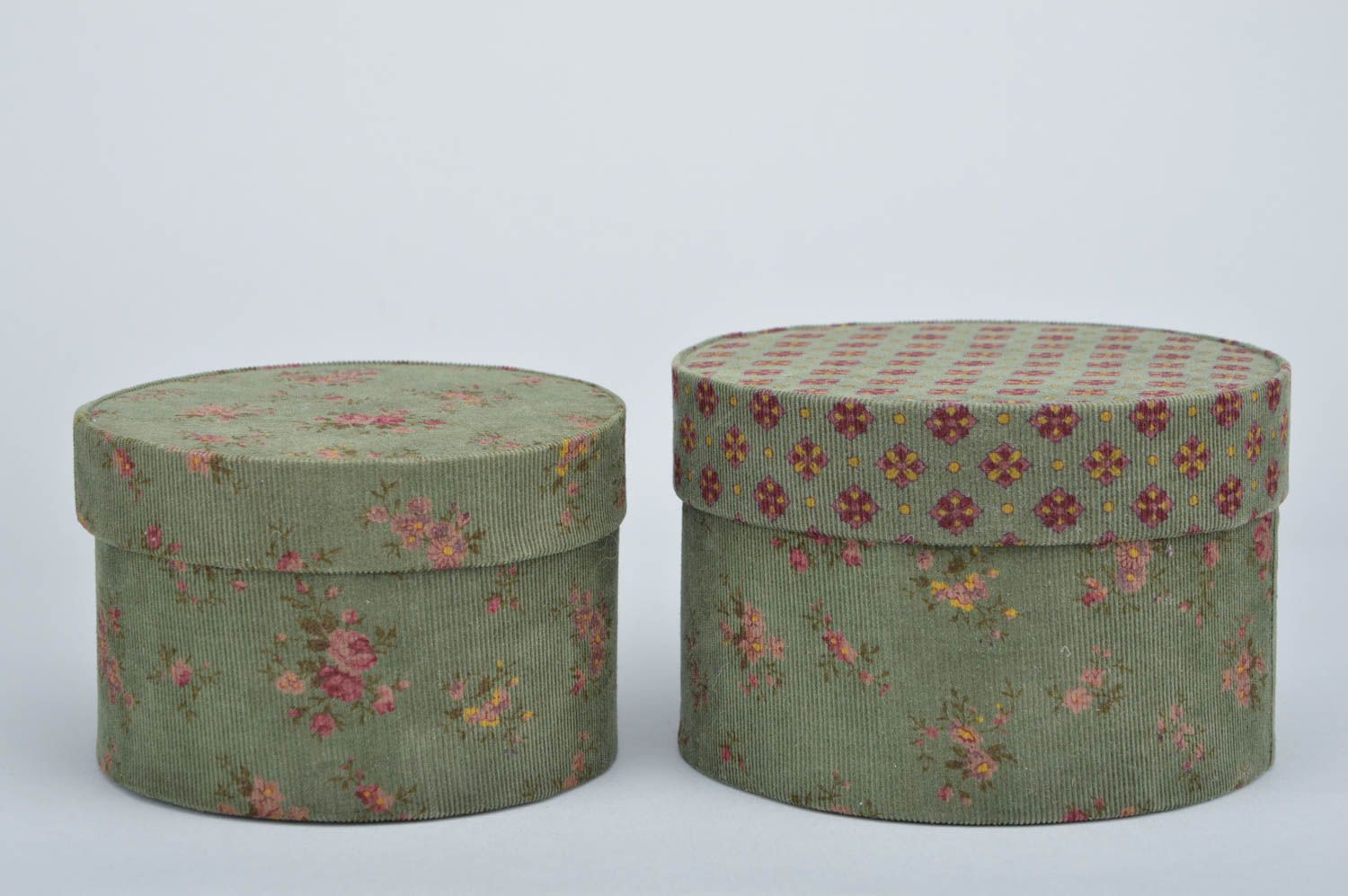 Set de boîtes décoratives ovales recouvertes de tissu faites main 2 pièces photo 2