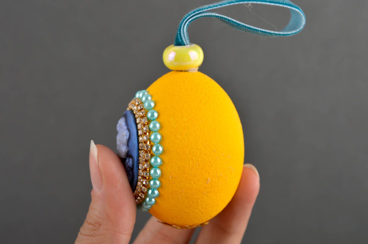 Handmade stylish Easter decor interior hanging unusual beaded egg for Easter photo 3