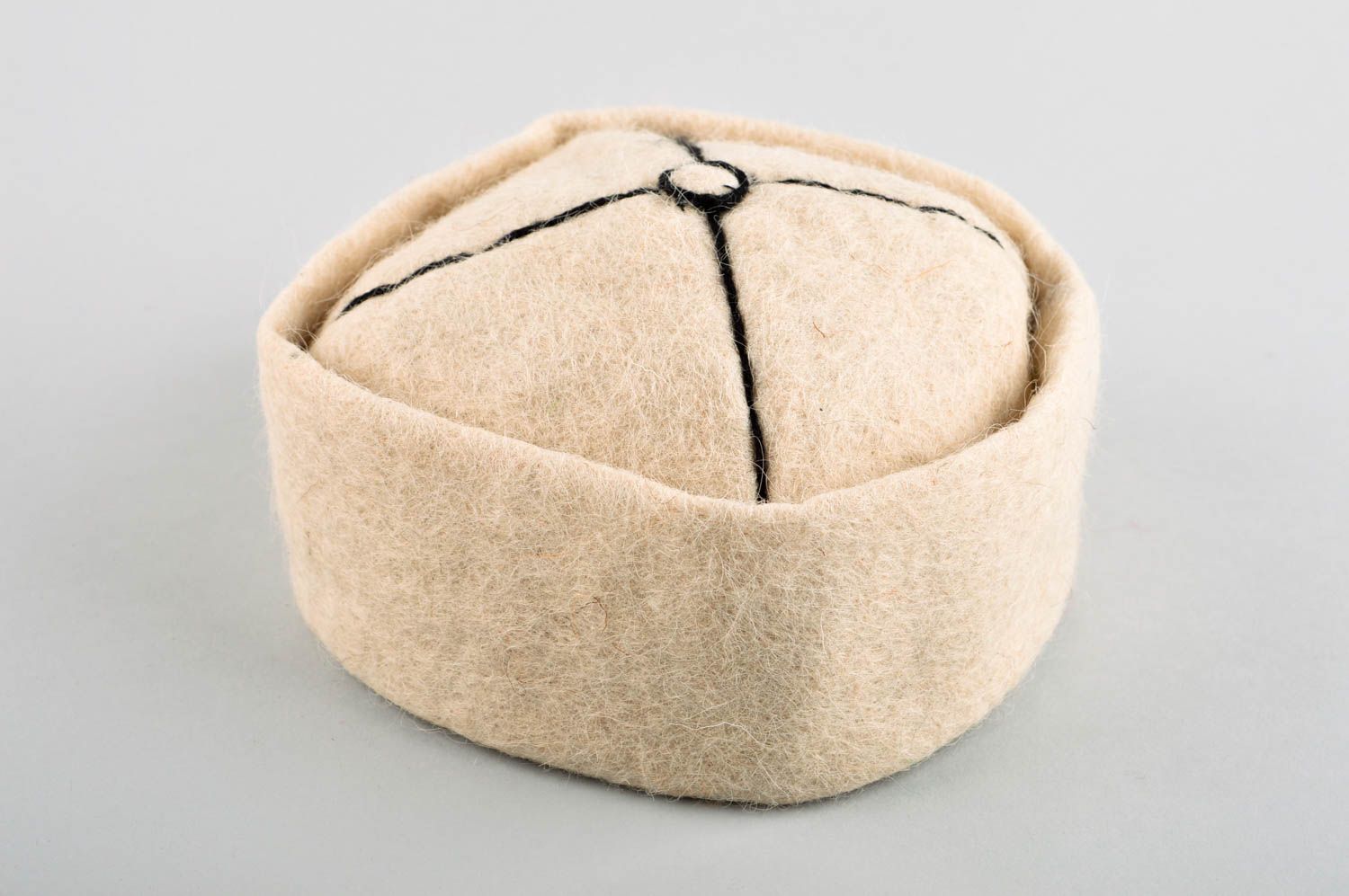 Mütze für Männer handgemachte Mütze aus Wolle modisches Accessoire für Männer foto 4
