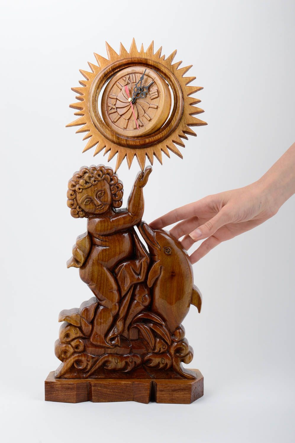 Uhr aus Holz Handmade Deko ungewöhnliche Uhr schön Tisch Uhr Junge mit Delphin foto 2