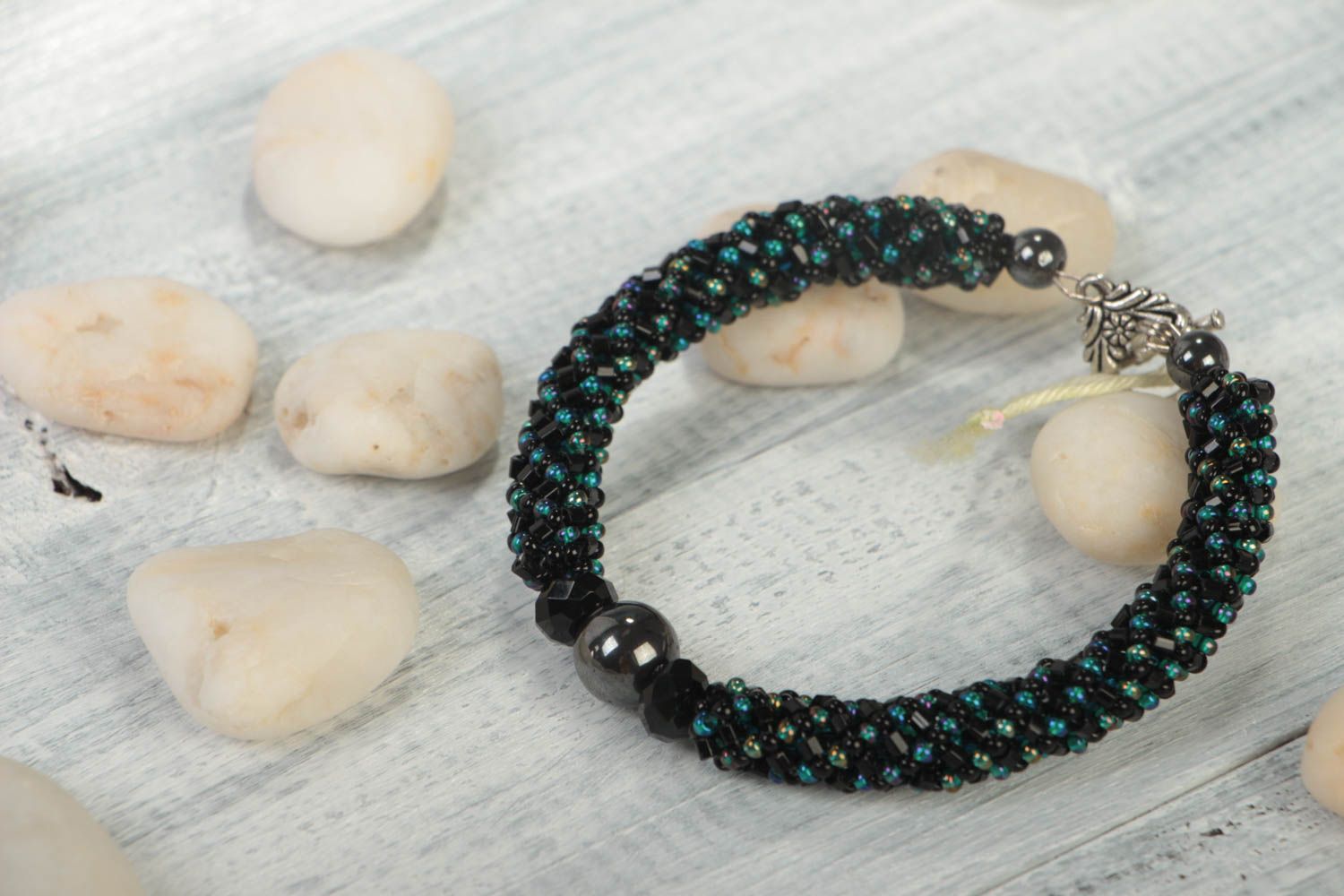 Handmade dark green and black beads cord bracelet for girls photo 1