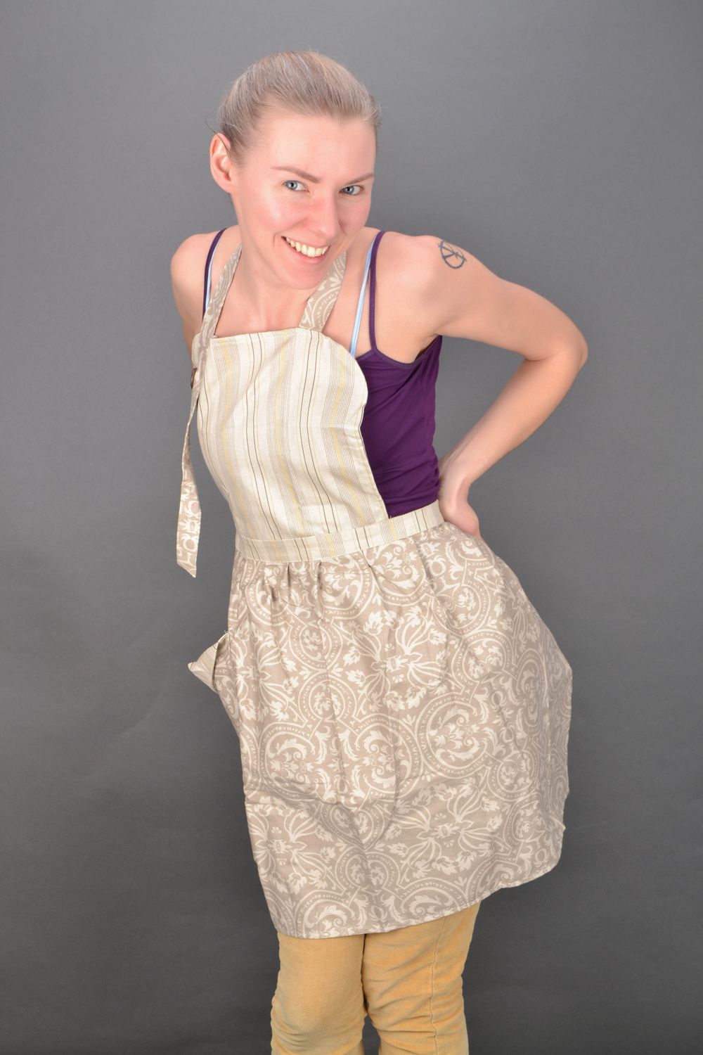 Handmade fabric women's apron photo 2