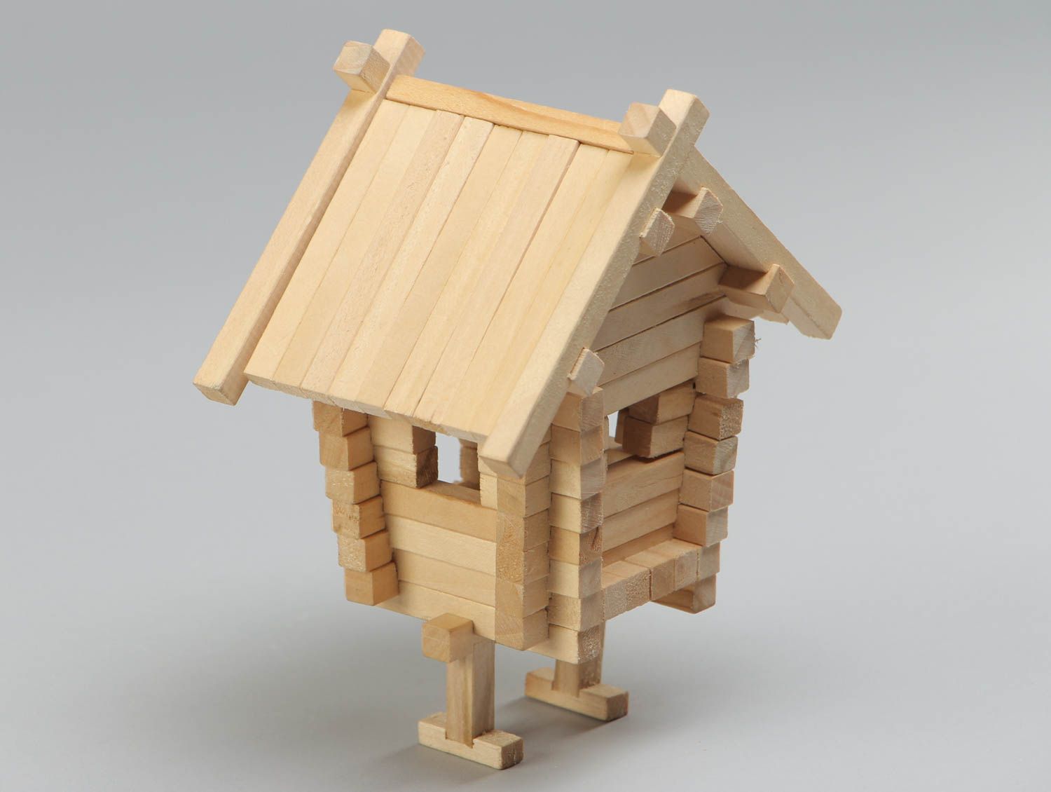 Mecano de madera casita de 79 detalles juguete educativo artesanal  foto 3