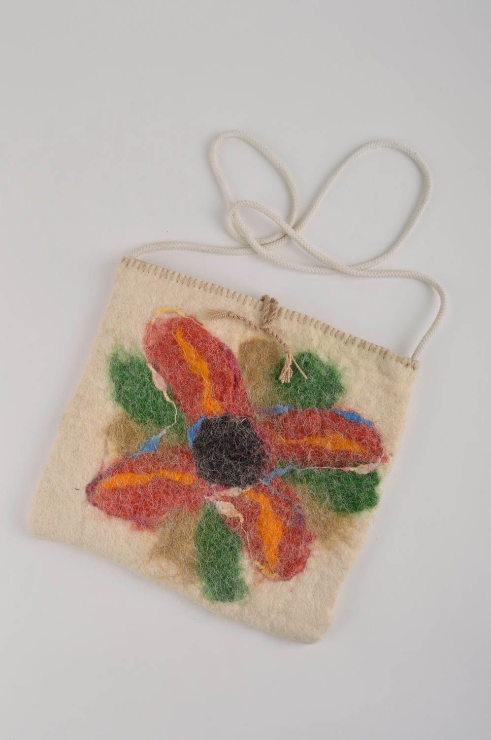 Сумка ручной работы сумка из шерсти валяный аксессуар женская сумка с цветком фото 3