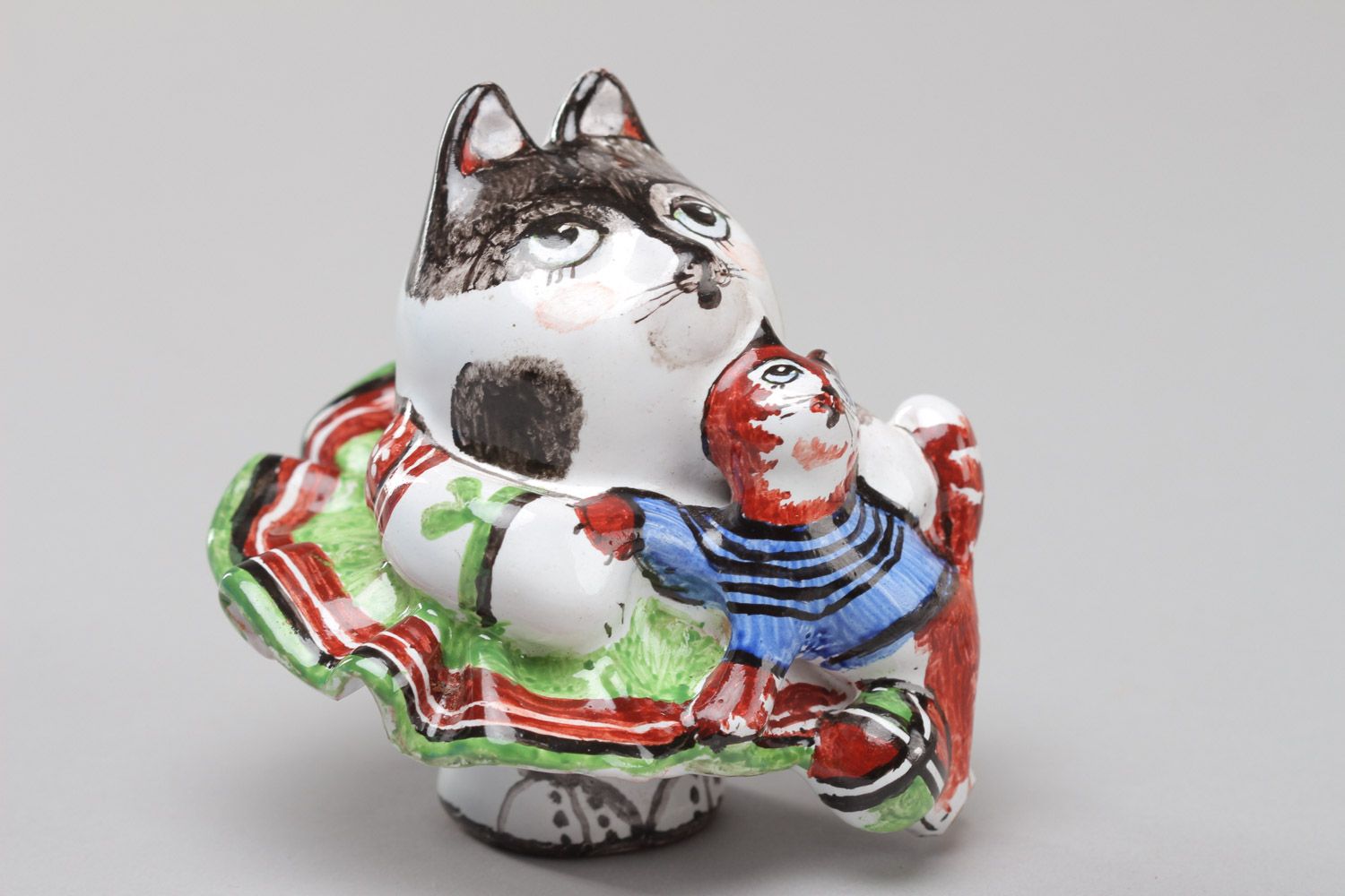 Beautiful small handmade painted clay figurine in the shape of cat photo 2