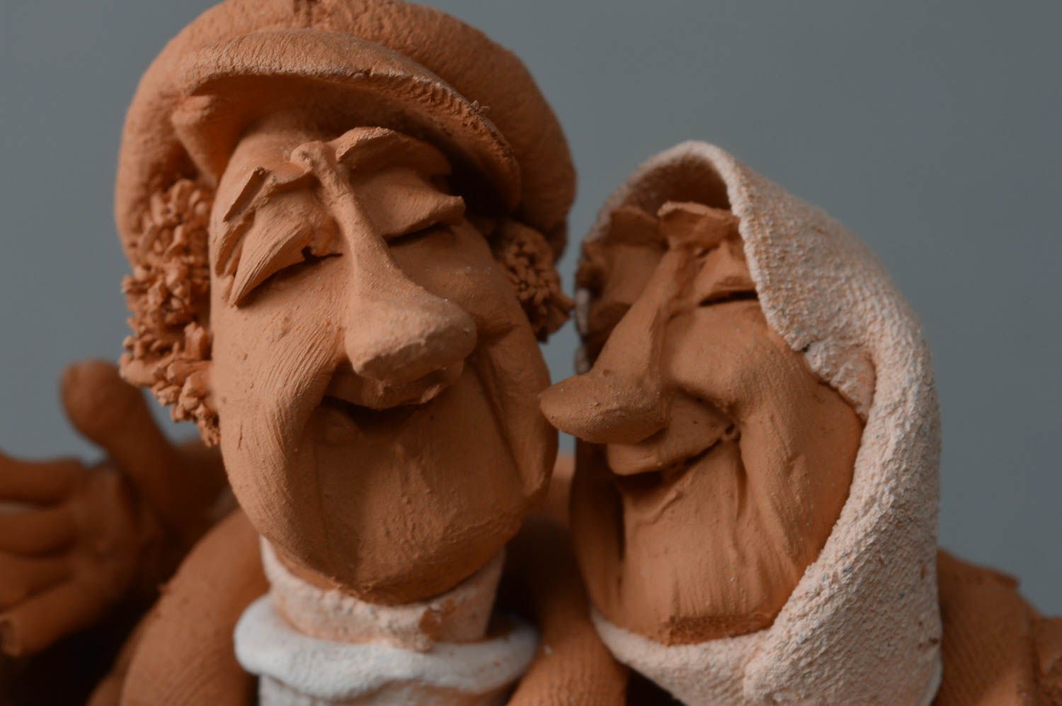 Handmade designer white and red clay figurine of old couple ceramic sculpture photo 3