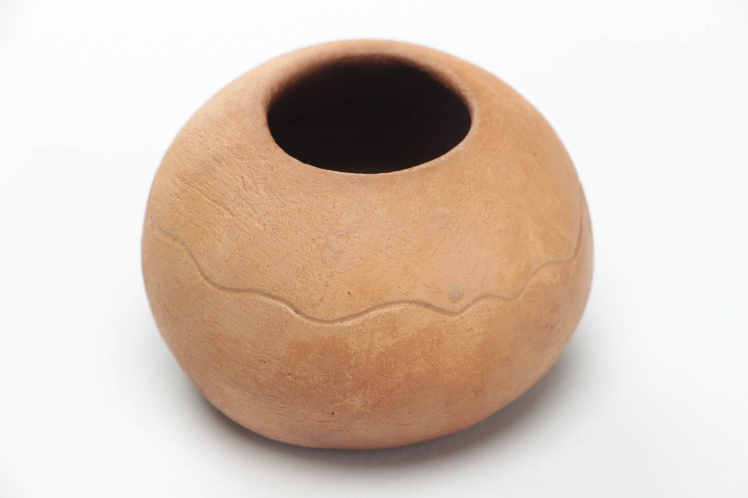 Pote de arcilla sin tapa pequeño artesanal marrón para decoración foto 4