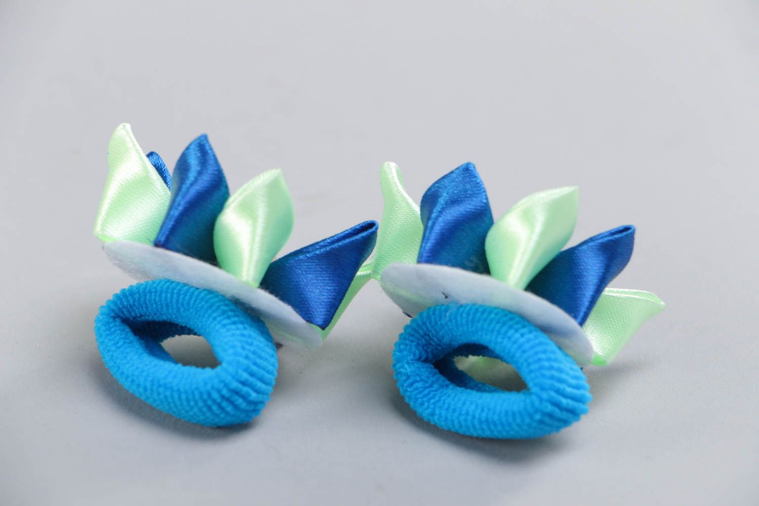Set of 2 handmade hair ties with ribbon kanzashi flowers in blue color palettes photo 3