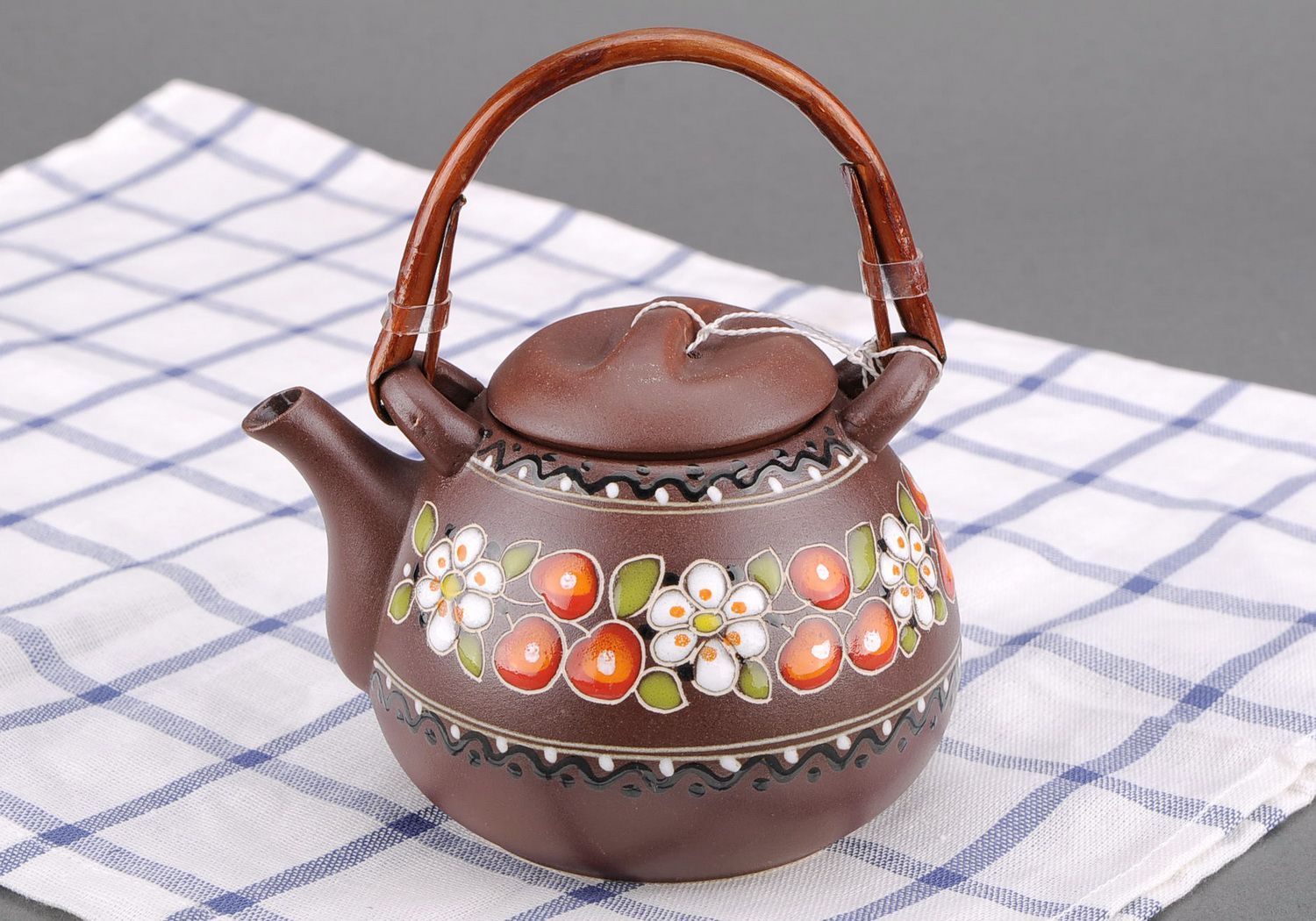 Ceramic teapot with bamboo handle photo 4