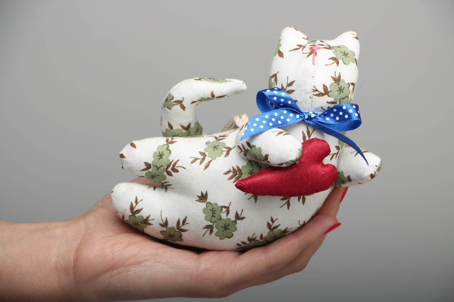 Мягкая игрушка с петелькой пестрый кот  фото 4