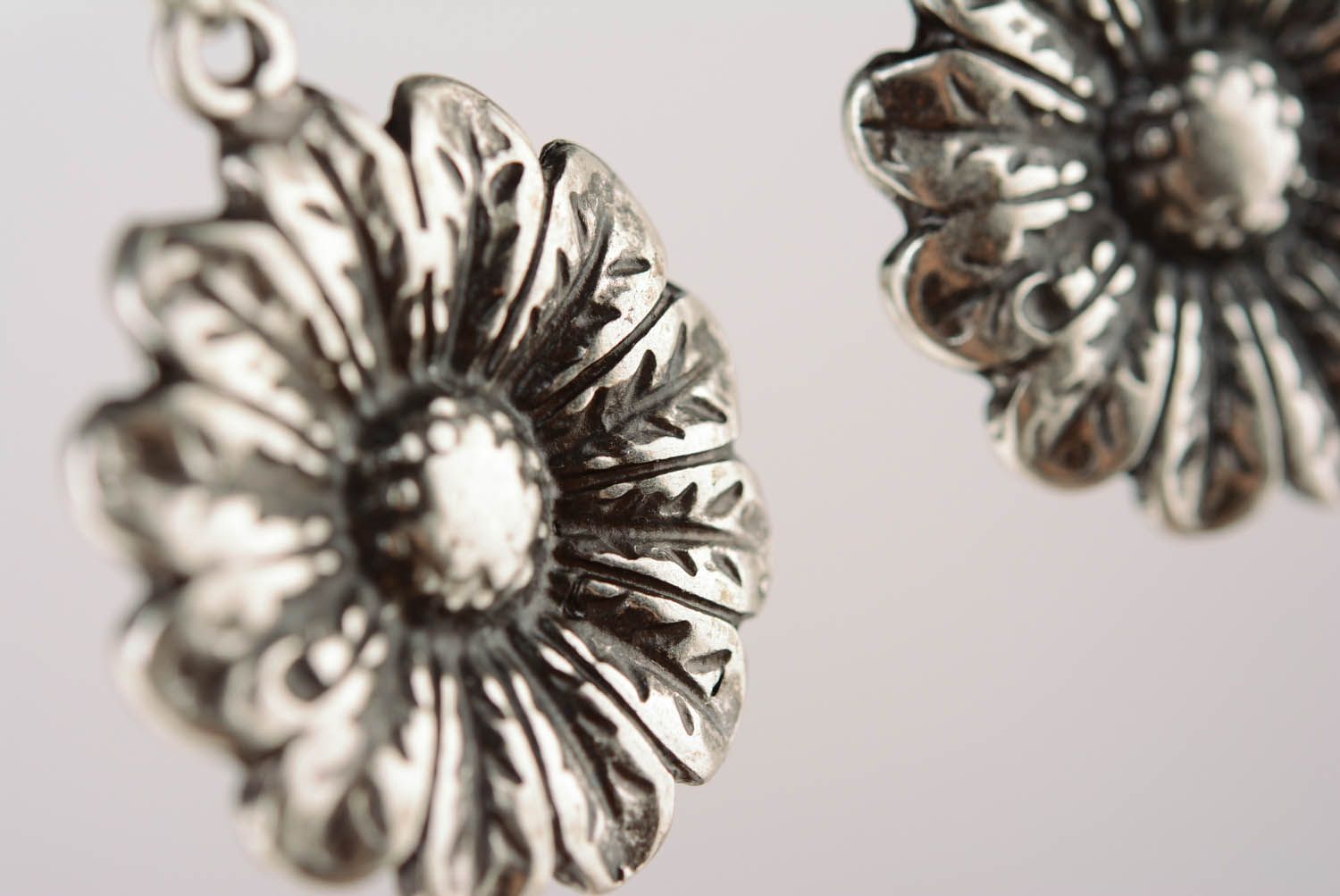Metal earrings Camomiles photo 2