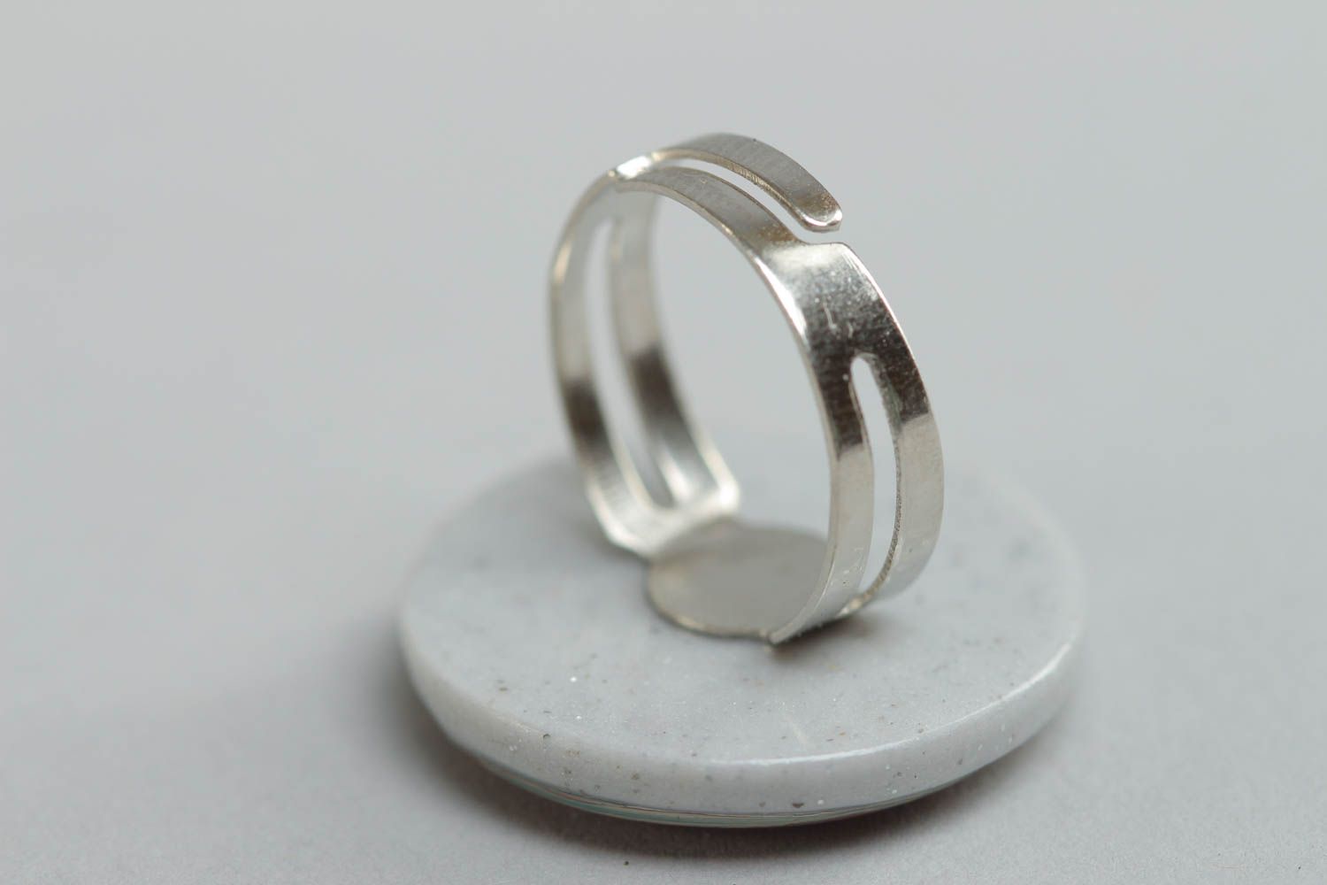 Кольцо из полимерной глины и стекловидной глазури круглое яркое ручной работы фото 4