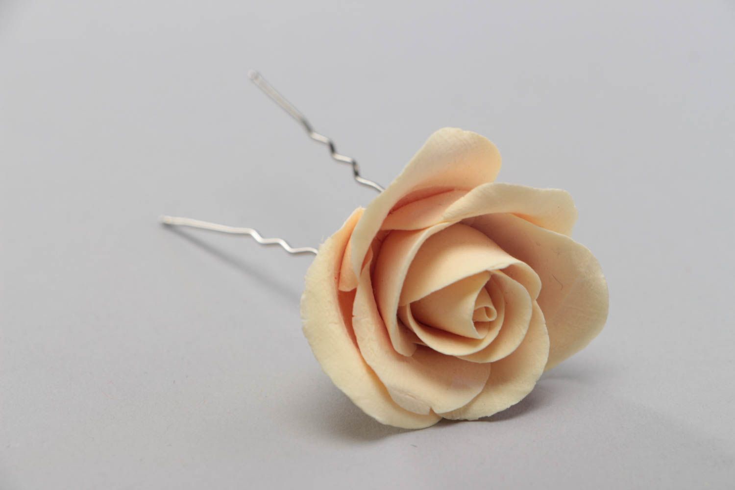 Schöne handgemachte Blume Haarnadel aus Polymer Ton mit zarter Rosa Haarschmuck foto 2