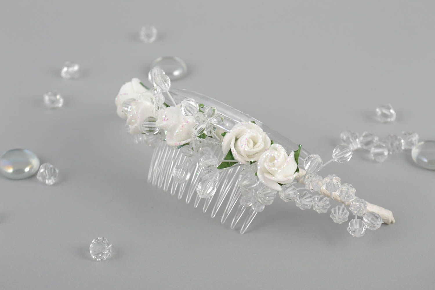 Peigne à cheveux de mariage blanc foamiran rubans de satin plastique fait main photo 1
