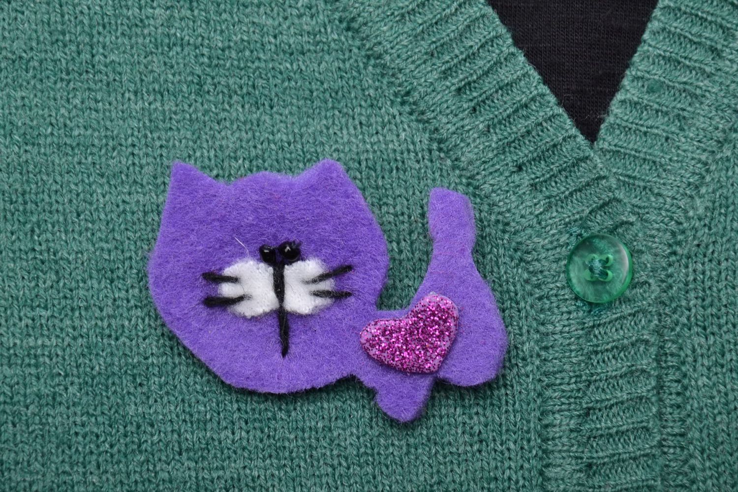 Broche originale en forme de Chat violet photo 1