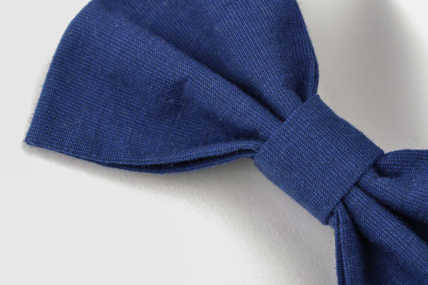 Blue bow tie photo 4