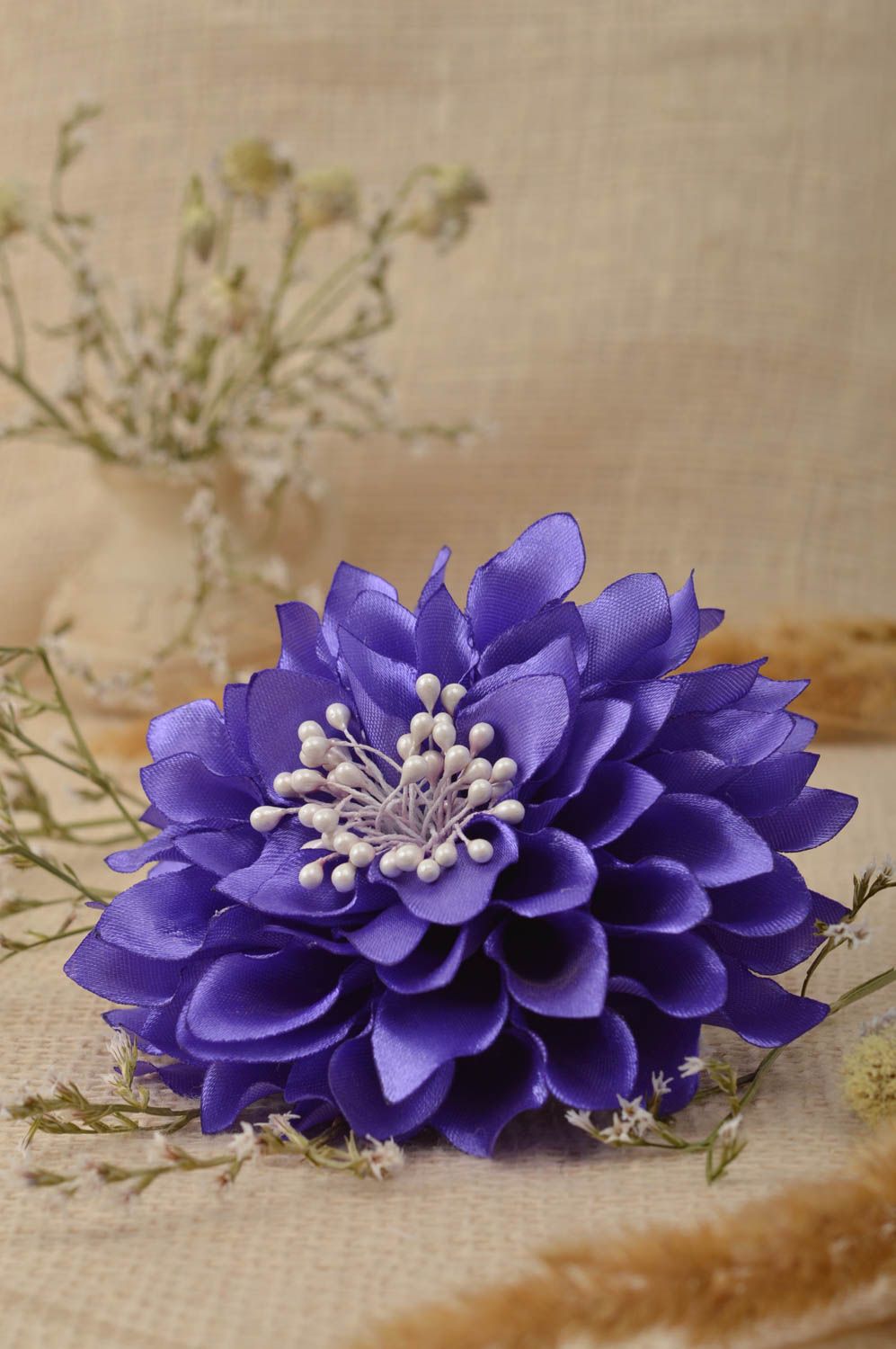 Broche Barrette fleur violette faite main grande tissu de satin Cadeau femme photo 1
