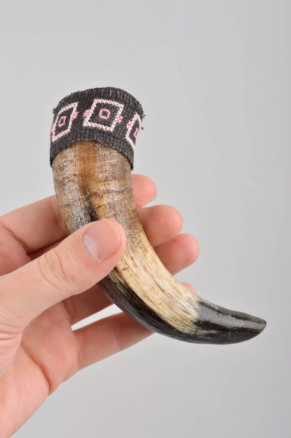 Beautiful handmade drinking horn table decor ideas home goods small gifts photo 5